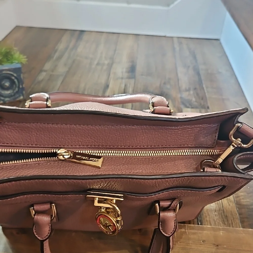 Michael Kors‎ Purple Leather Shoulder Bag